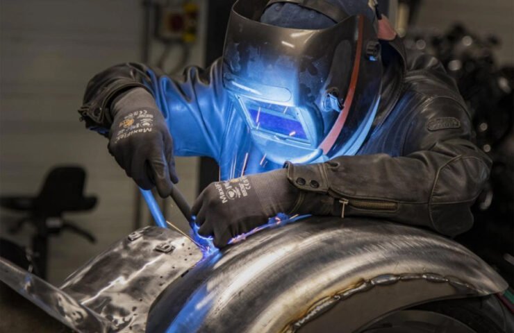biker-buil-off-2019-welding